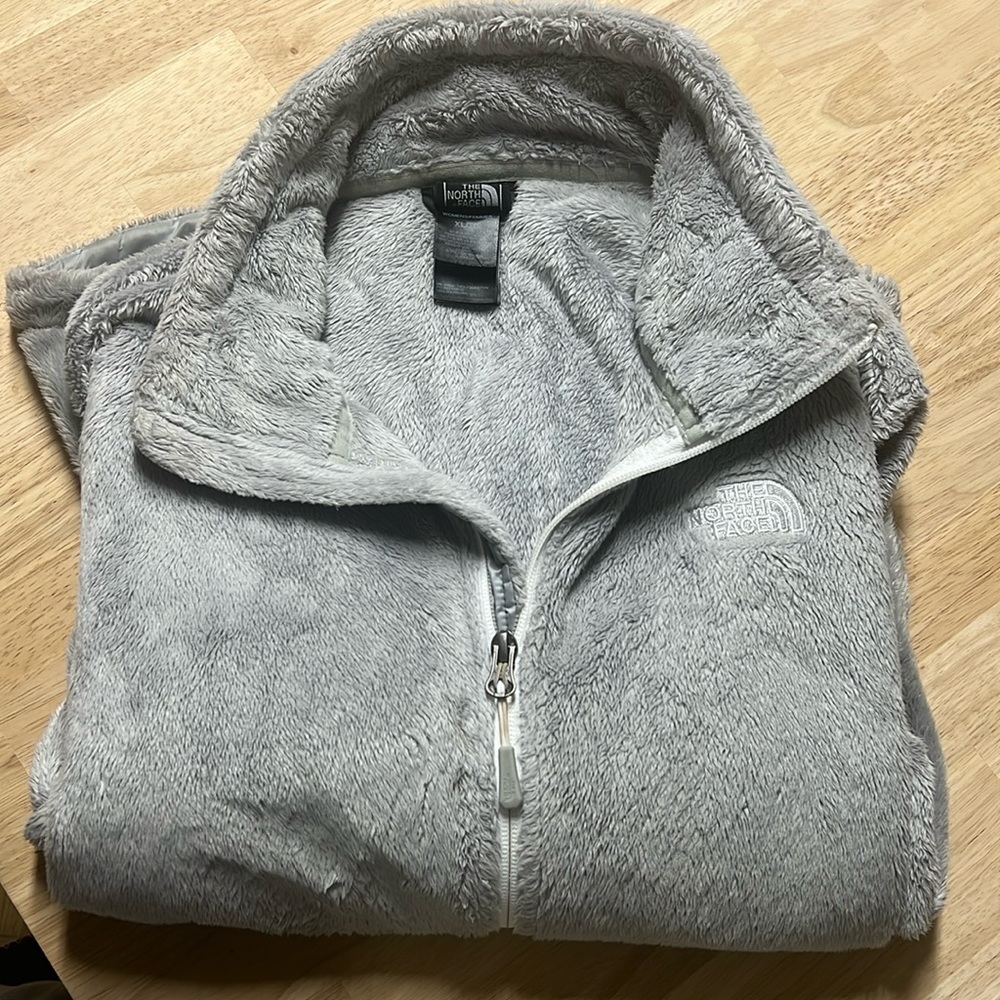 Nearly new , great zip up with zip pockets